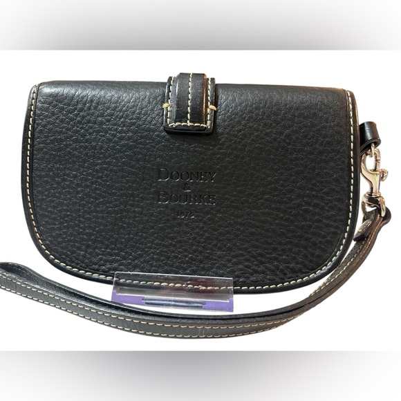 Dooney & Bourke Black Leather Wristlet with Red Leather interior and COA - Picture 2 of 6